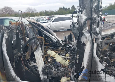 2023 Ford F-150 Xlt z USA, uszkodzony, nr VIN 1FTFW1E85PKE79740